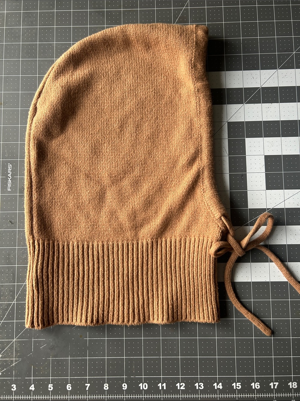 GAP unisex Balaclava Hood - camel
